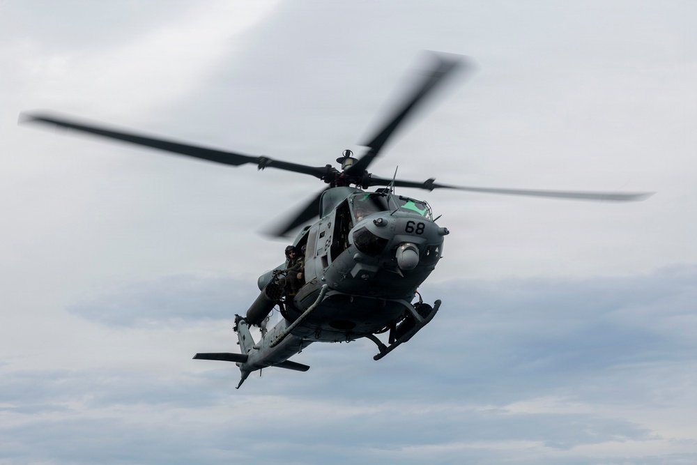 USS KEARSARGE Conducts Flight Deck Operations
