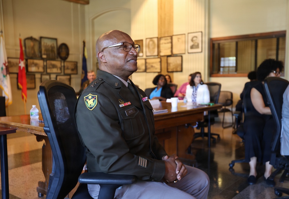 Illinois National Guard hosts discussion on modernization of historic Chicago armory