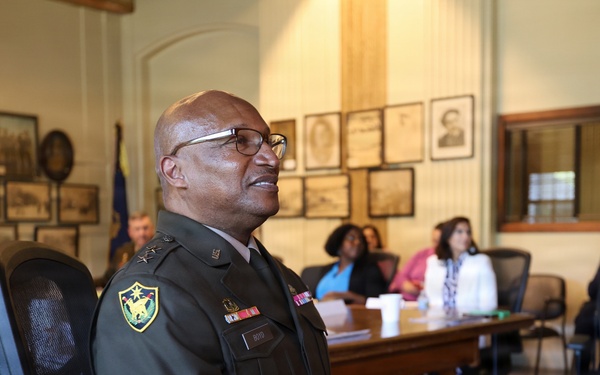 Illinois National Guard hosts discussion on modernization of historic Chicago armory