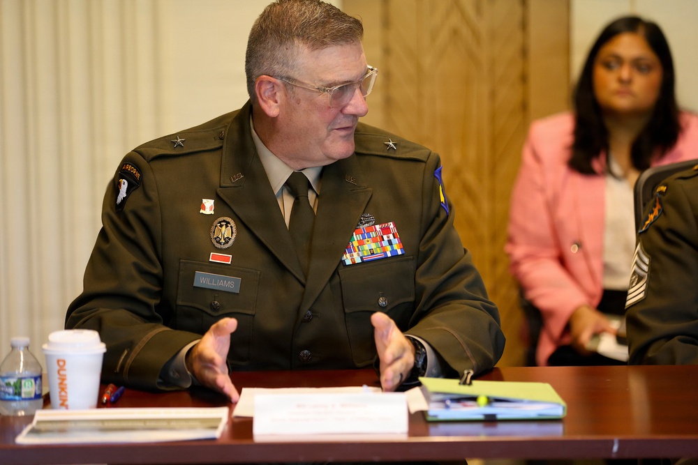 Illinois National Guard hosts discussion on modernization of historic Chicago armory