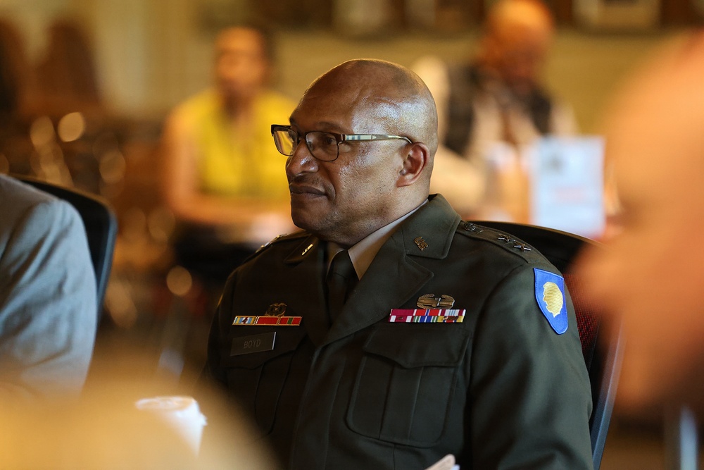 Illinois National Guard hosts discussion on modernization of historic Chicago armory