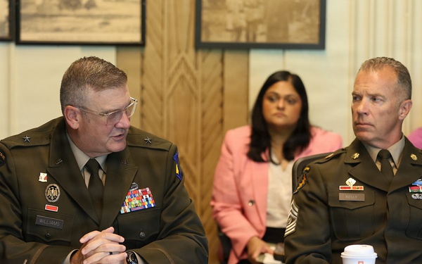 Illinois National Guard hosts discussion on modernization of historic Chicago armory