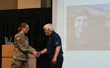 CMoH Recipient, Vietnam Combat Medic, speaks to combat medic trainees