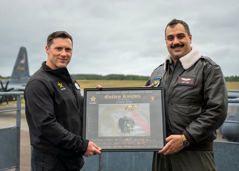U.S. service members prep for airborne ops down Saint Lõ
