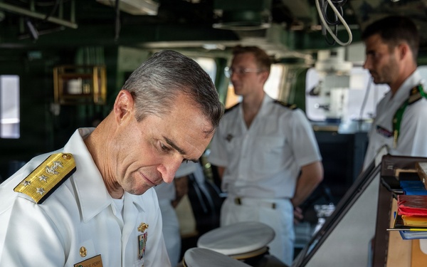 Vice Adm. Doug Perry, Commander, U.S. 2nd Fleet , conducts a visit aboard the FS Aconit (F713).