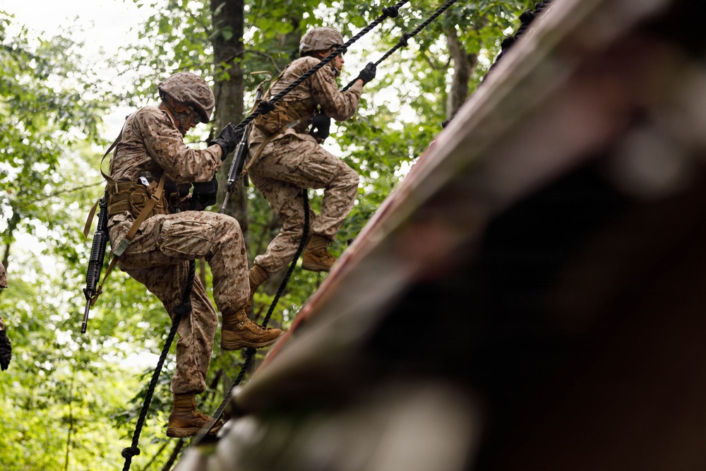 U.S. Marine Corps Officer Candidates conduct the Basic Reaction Course