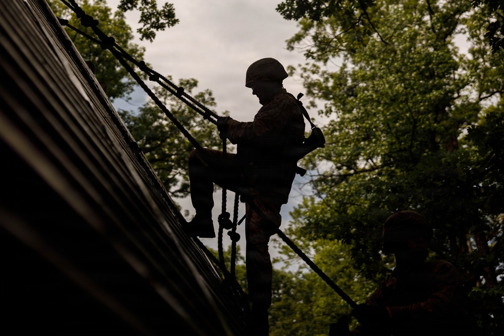 U.S. Marine Corps Officer Candidates conduct the Basic Reaction Course