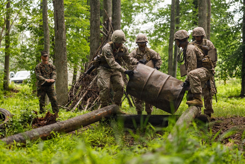 U.S. Marine Corps Officer Candidates conduct the Basic Reaction Course