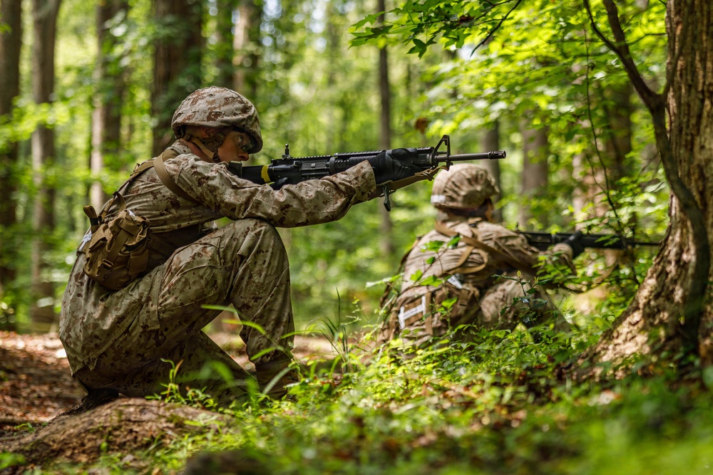 U.S. Marine Corps Officer Candidates conduct the Basic Reaction Course