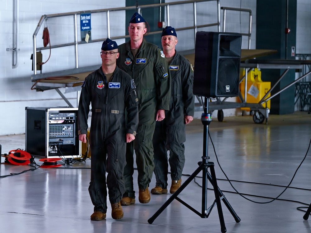 965th Airborne Air Control Squadron welcomes new commander