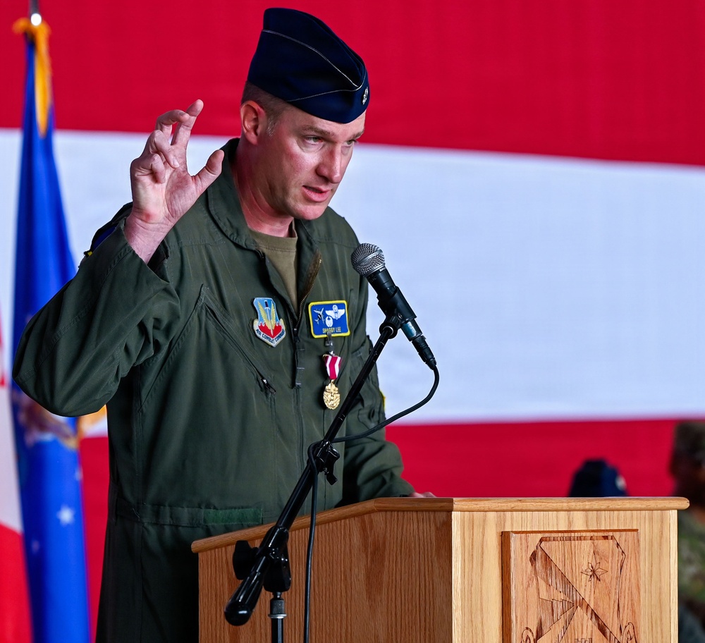 965th Airborne Air Control Squadron welcomes new commander