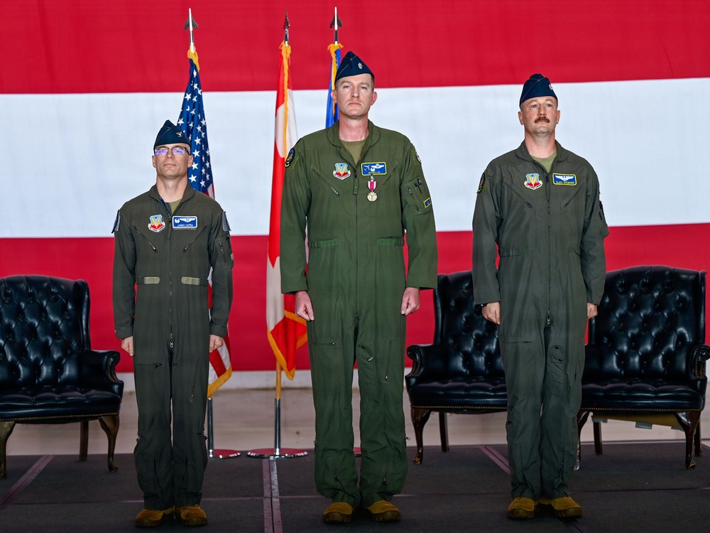 965th Airborne Air Control Squadron welcomes new commander