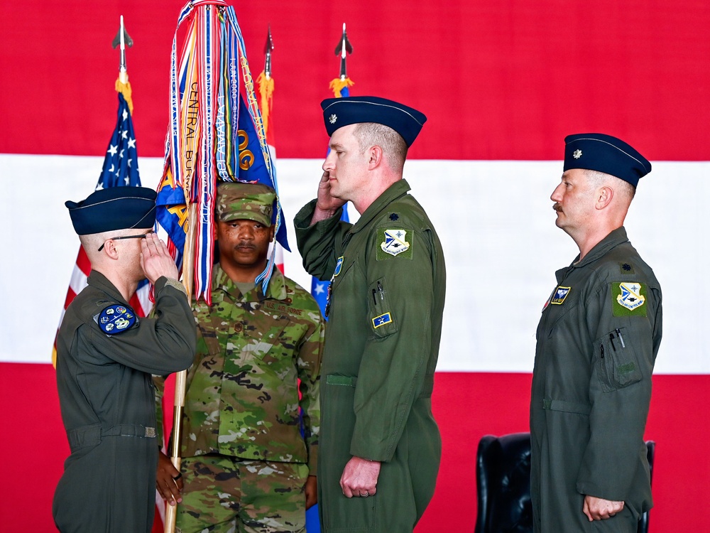 965th Airborne Air Control Squadron welcomes new commander