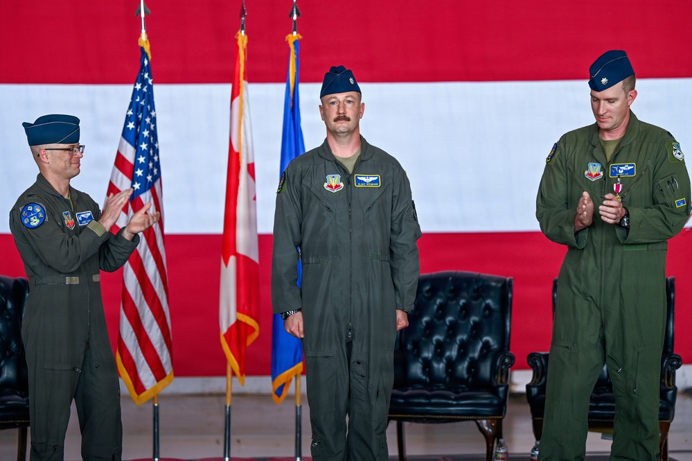 965th Airborne Air Control Squadron welcomes new commander