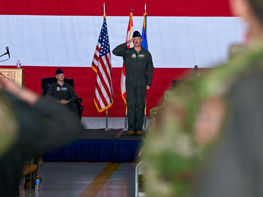 965th Airborne Air Control Squadron welcomes new commander