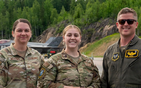 493 FS, FGS leadership recognize superior performers during RAFL26