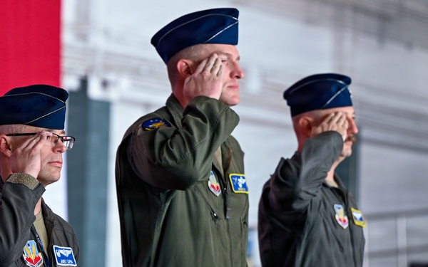 965th Airborne Air Control Squadron welcomes new commander