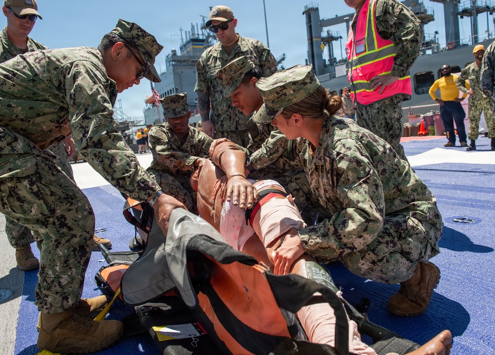 USNS Mercy Sailors Hold MERCEX 26-3, Strengthening Naval Medical Readiness