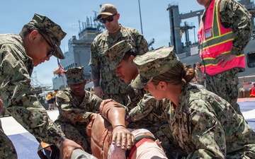 USNS Mercy Sailors Hold MERCEX 26-3, Strengthening Naval Medical Readiness