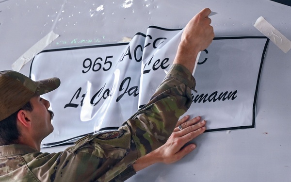 965th Airborne Air Control Squadron welcomes new commander