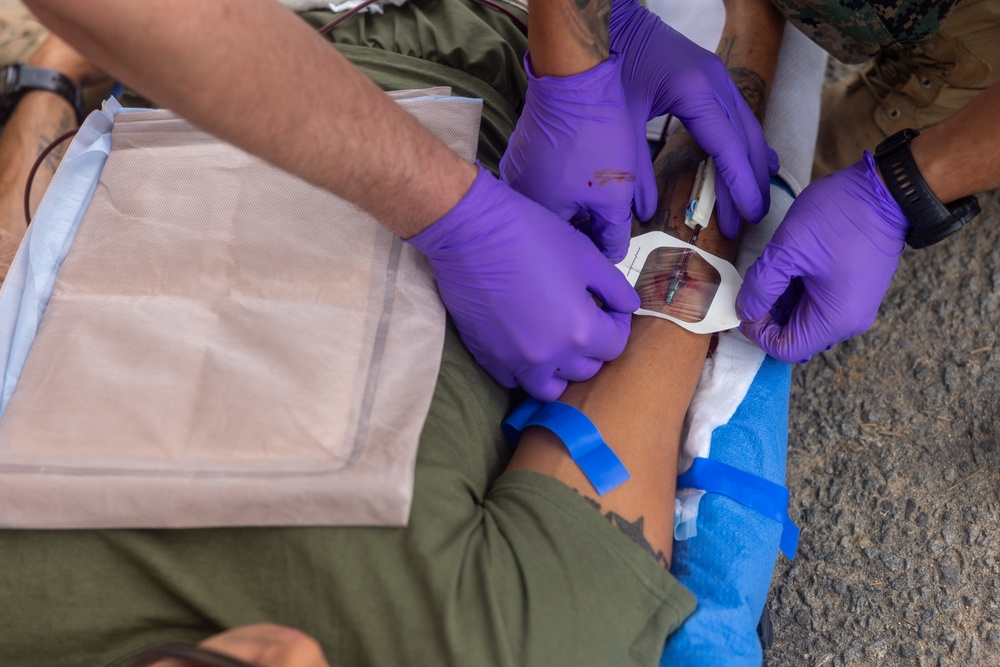 1st MLG Sailors use Battlefield Assisted Trauma Documentation Kits for Valkyrie course