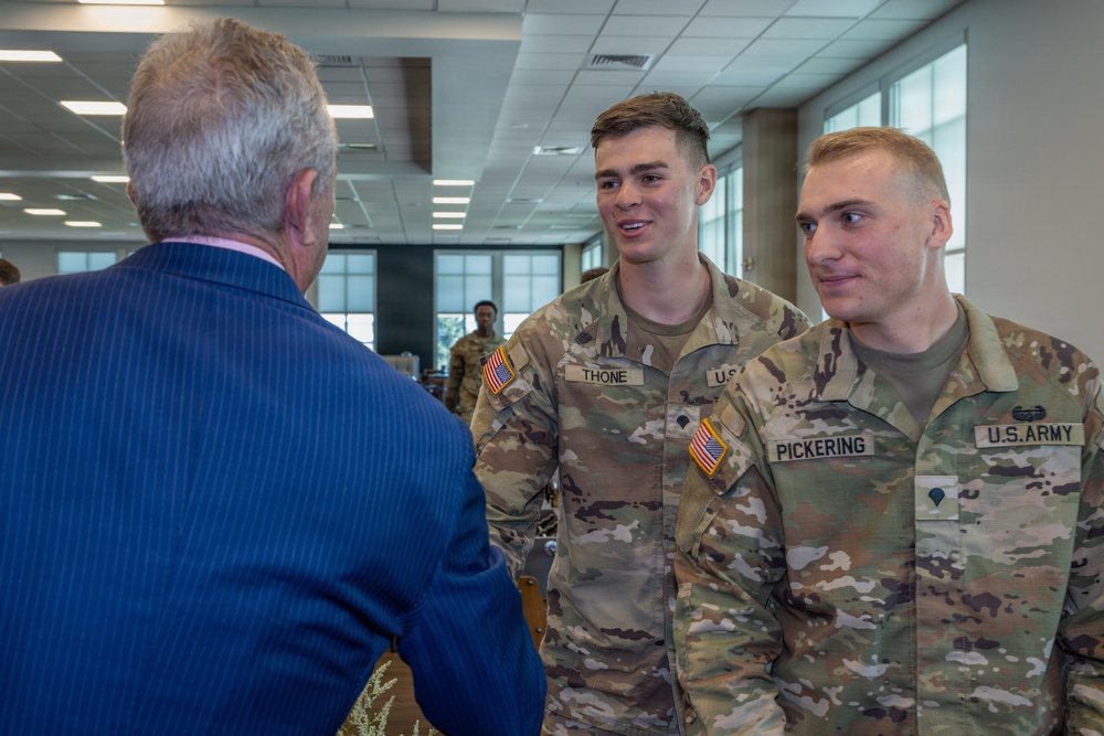 HHS Secretary Visits Fort Carson