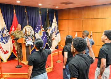 Chairman of the Joint Chiefs of Staff Gen. Dan Caine Visits Fort Hamilton and New York City Military Entrance Processing Station