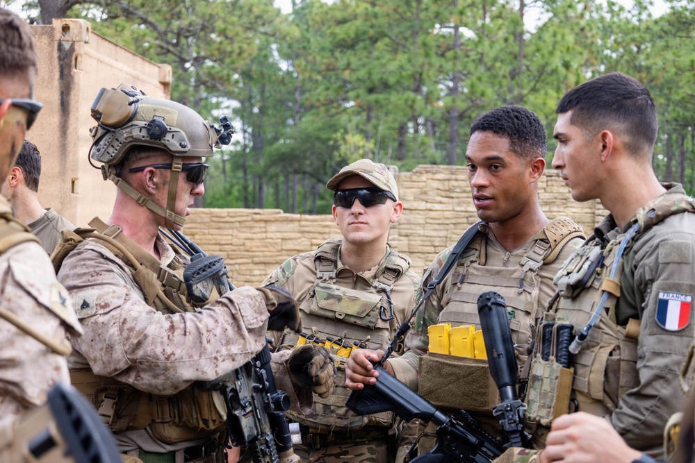 Fleet Exercise 250 | Marines with V1/2 conduct urban terrain training with Spanish and French marines