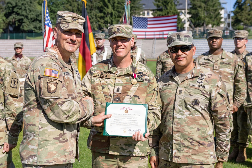 421st Multifunctional Medical Battalion Conducts Change of Command, Relinquishment of Responsibility Ceremony