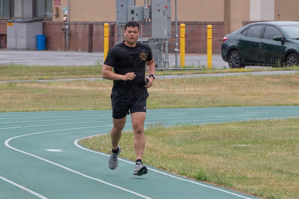 Run club offers service members training for fitness assessments
