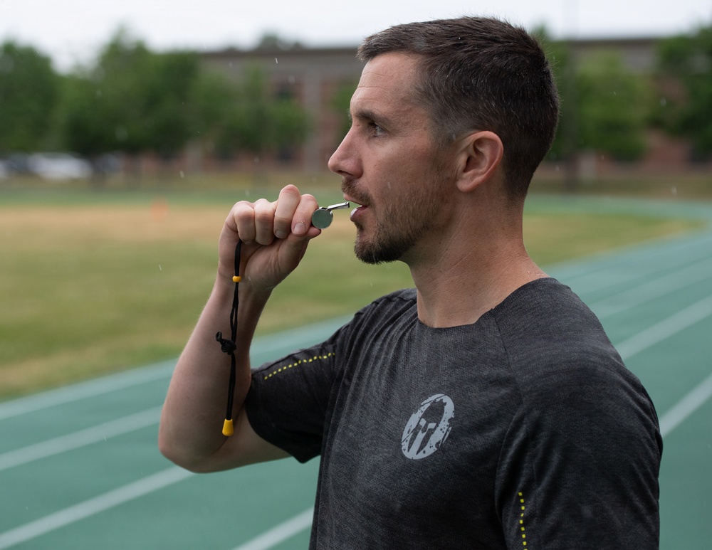 Run club offers service members training for fitness assessments