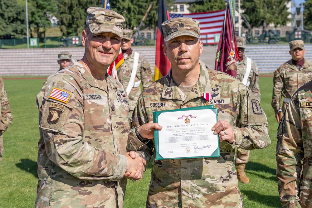 421st Multifunctional Medical Battalion Conducts Change of Command, Relinquishment of Responsibility Ceremony