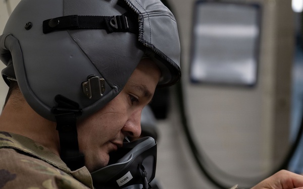 Rapid response under pressure: Andrews Aerospace Physiology conducts decompression sickness exercise