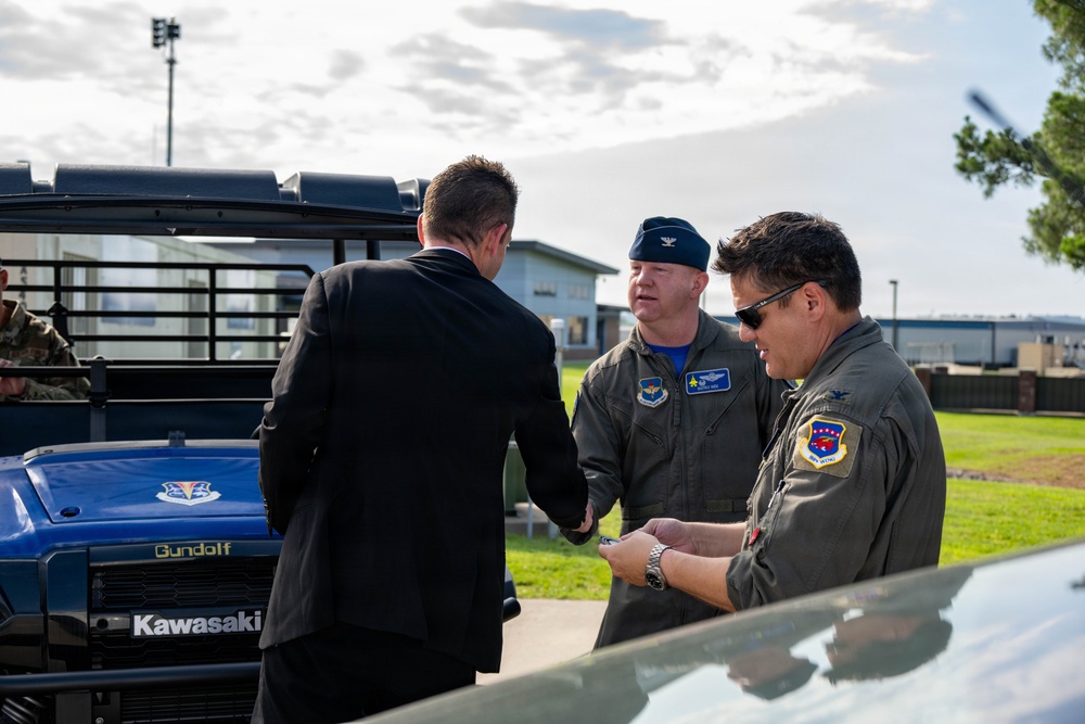 NASA Administrator Visits Ebbing ANGB