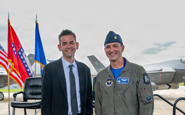 NASA Administrator Visits Ebbing ANGB