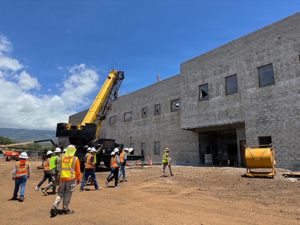 SBD 1 commander visits Maui to assess infrastructure support to mission operations