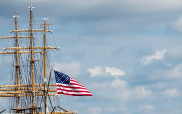 USCGC Eagle sails into Charleston