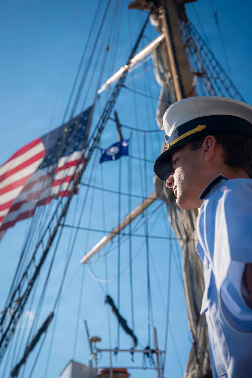 USCGC Eagle sails into Charleston
