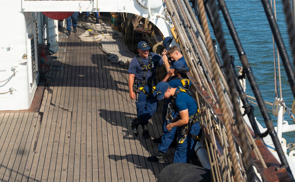 USCGC Eagle sails into Charleston