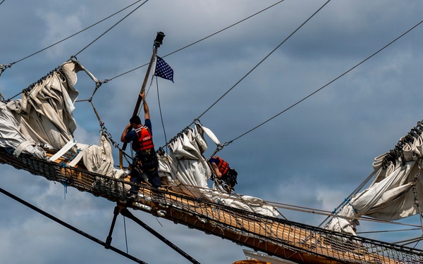 USCGC Eagle sails into Charleston