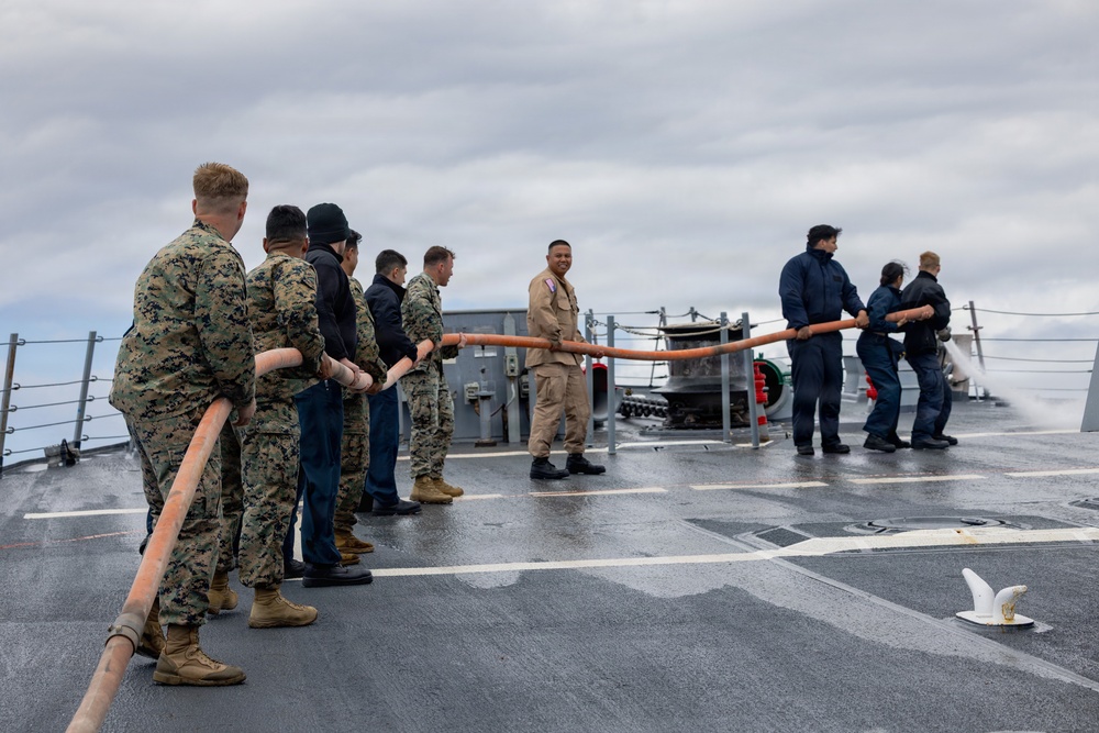 Marines and Sailors participate in Portland Fleet Week Rose Festival