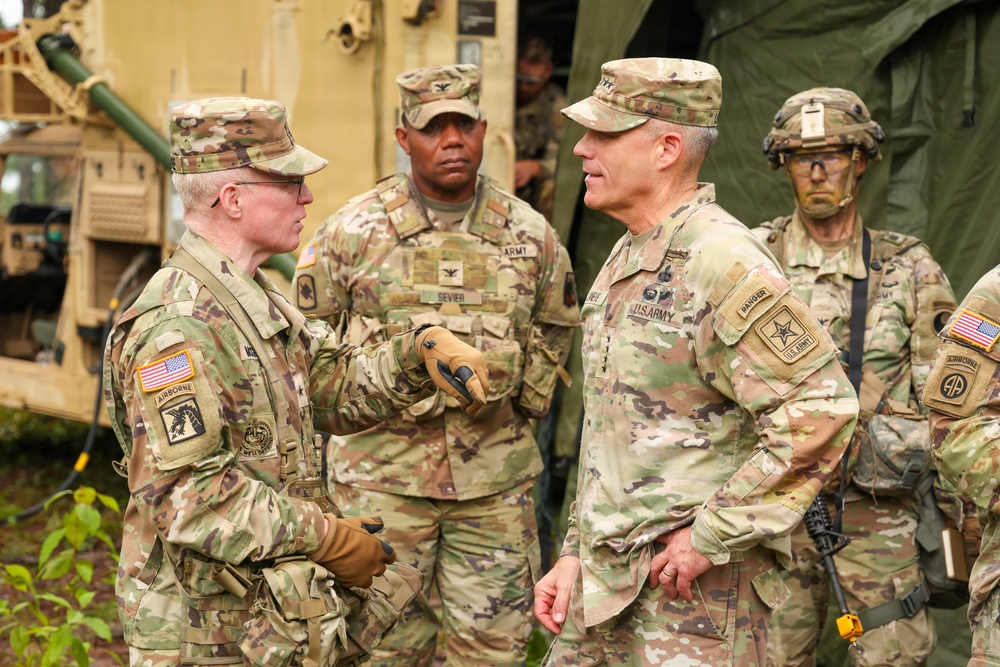 Gen. LaNeve, SMA Engage Soldiers at JRTC and Fort Polk