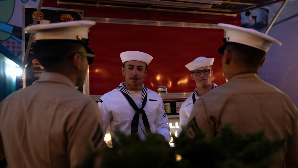 Marines and Sailors participate in Portland Fleet Week Rose Festival