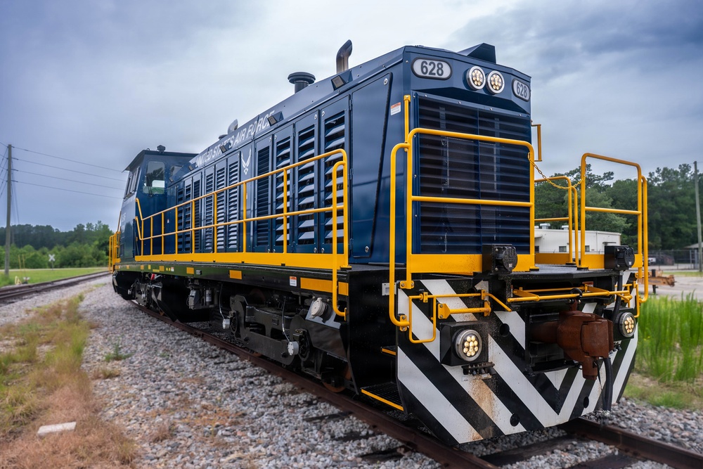 Joint Base Charleston acquires first locomotive in 60 years