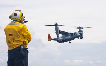 26th Marine Expeditionary Unit's Type Commander's Amphibious Training | VMM-261 Embarks USS Kearsarge