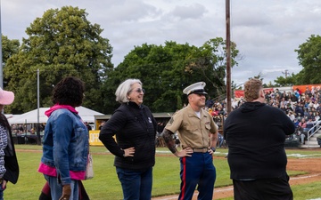 Marines and Sailors participate in Portland Fleet Week Rose Festival