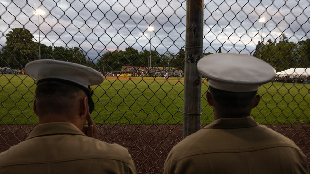 Marines and Sailors participate in Portland Fleet Week Rose Festival