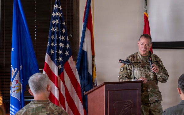 131st Bomb Wing hosts Missouri Military Preparedness and Enhancement Commission at Jefferson Barracks