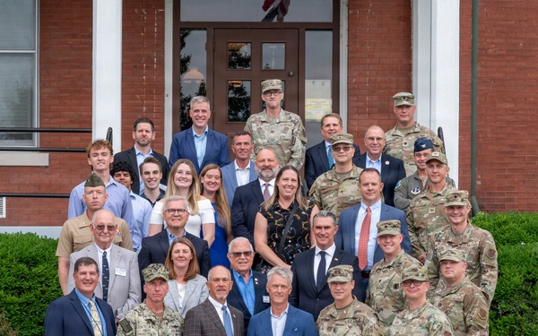 131st Bomb Wing hosts Missouri Military Preparedness and Enhancement Commission at Jefferson Barracks