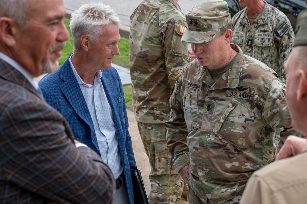 131st Bomb Wing hosts Missouri Military Preparedness and Enhancement Commission at Jefferson Barracks